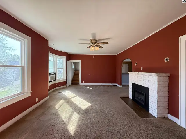 Photo of 221 Harrison St, Newton, KS