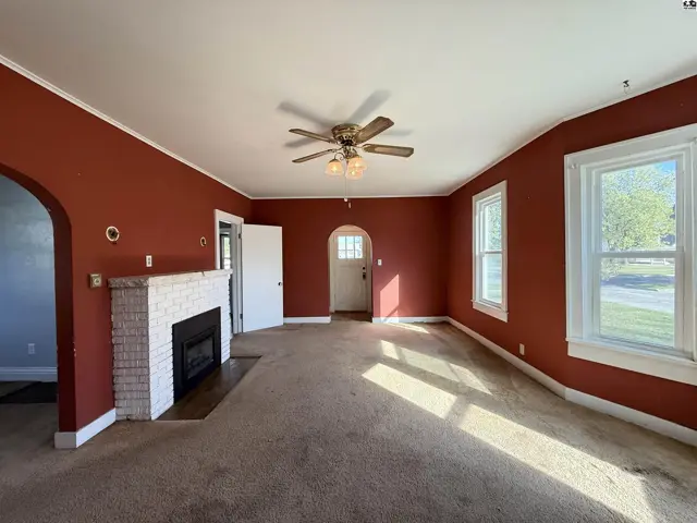 Photo of 221 Harrison St, Newton, KS