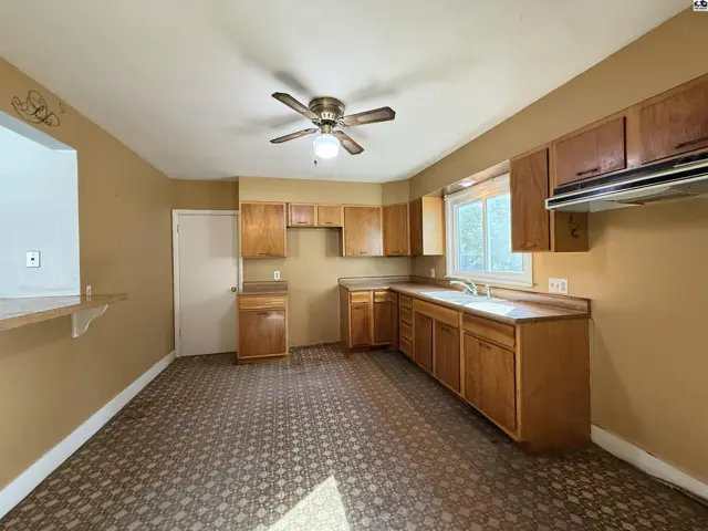 Photo of 221 Harrison St, Newton, KS