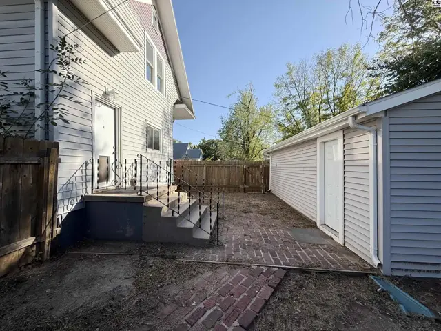 Photo of 221 Harrison St, Newton, KS