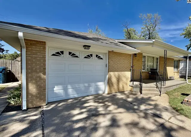 Photo of 10 18th Edgemoore, Hutchinson, KS