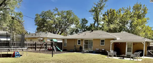 Photo of 10 18th Edgemoore, Hutchinson, KS