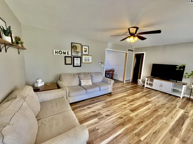 Photo of 10 18th Edgemoore, Hutchinson, KS