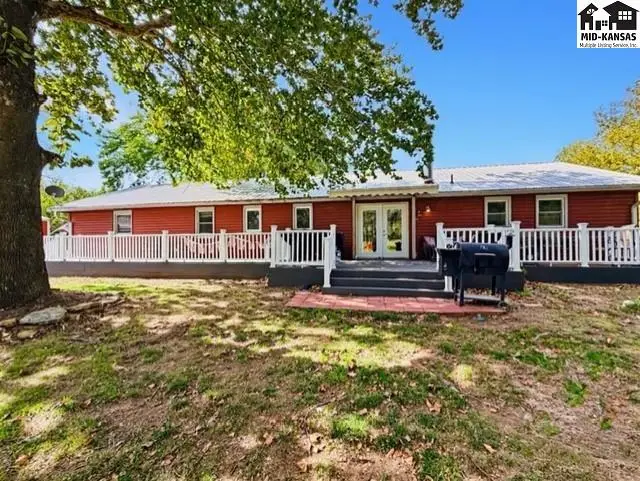 Photo of 7214 Valley Rd, Hutchinson, KS