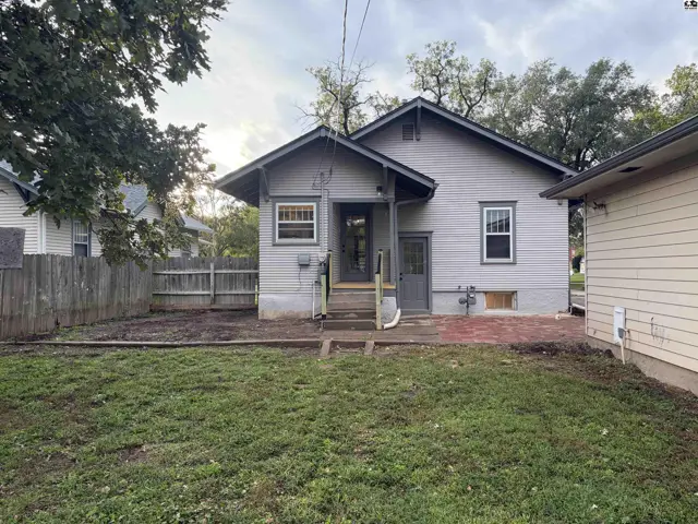 Photo of 818 N Maple St, McPherson, KS