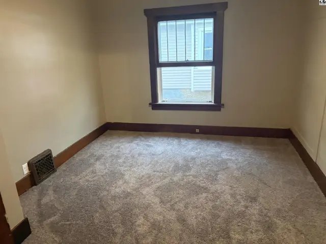 Photo of 818 N Maple St, McPherson, KS