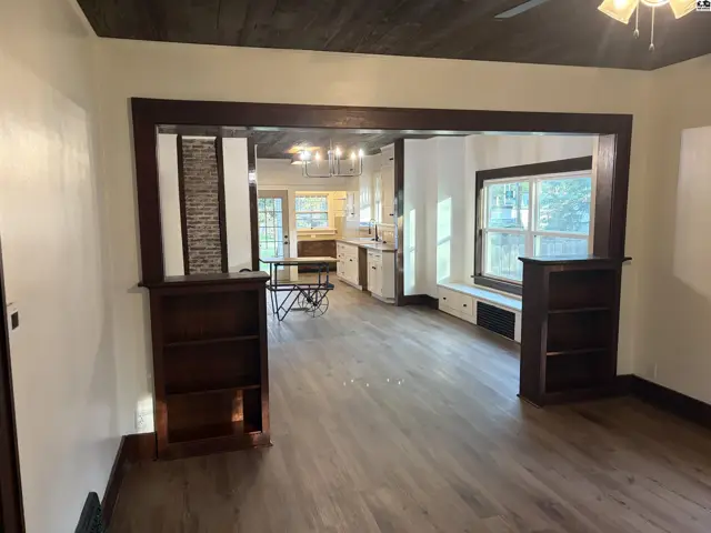Photo of 818 N Maple St, McPherson, KS