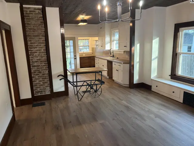 Photo of 818 N Maple St, McPherson, KS