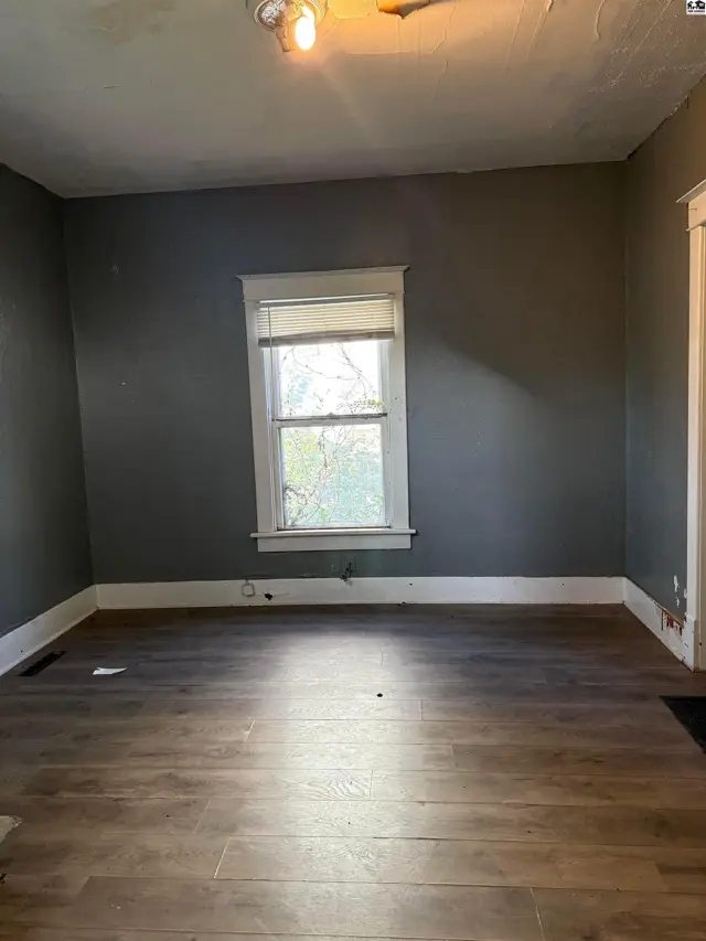 Photo of 733 E Sherman Ave, Hutchinson, KS