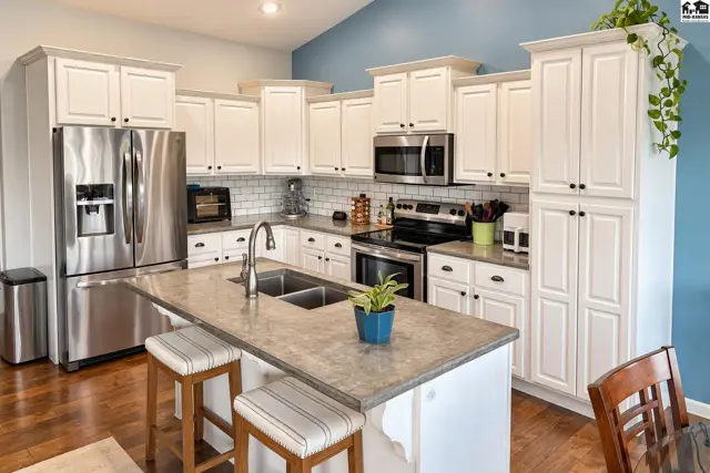 Photo of 525 Foxfire St, McPherson, KS