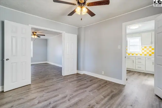 Photo of 529 E 10th Ave, Hutchinson, KS