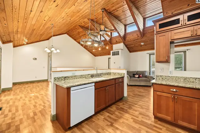 Photo of 322 Cedar Circle, Lindsborg, KS