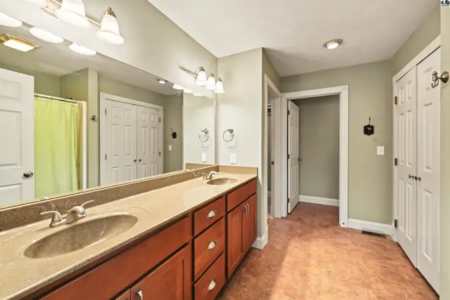 Photo of 322 Cedar Circle, Lindsborg, KS
