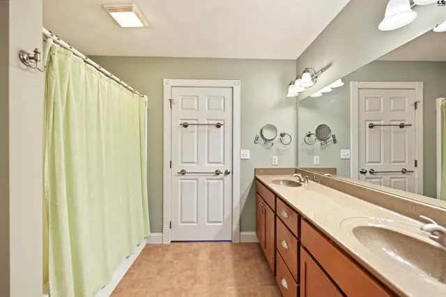 Photo of 322 Cedar Circle, Lindsborg, KS