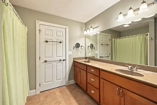 Photo of 322 Cedar Circle, Lindsborg, KS