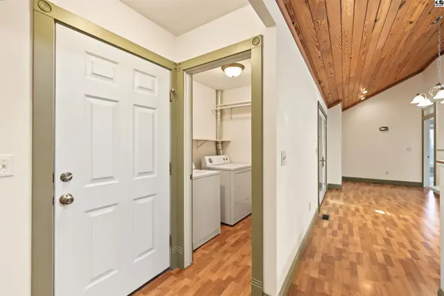 Photo of 322 Cedar Circle, Lindsborg, KS