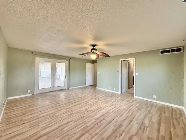 Photo of 2100 E 43rd Ave, Hutchinson, KS