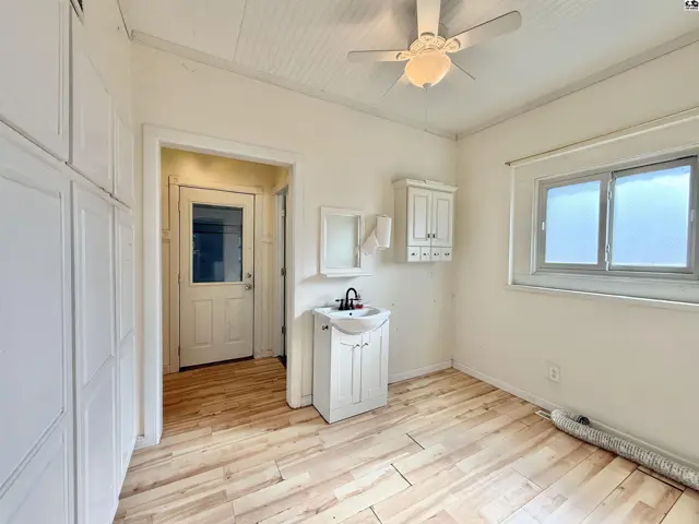 Photo of 2100 E 43rd Ave, Hutchinson, KS