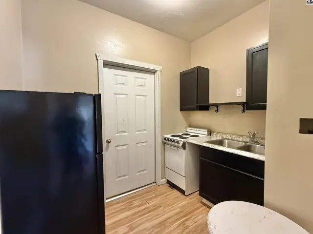 Photo of 2100 E 43rd Ave, Hutchinson, KS