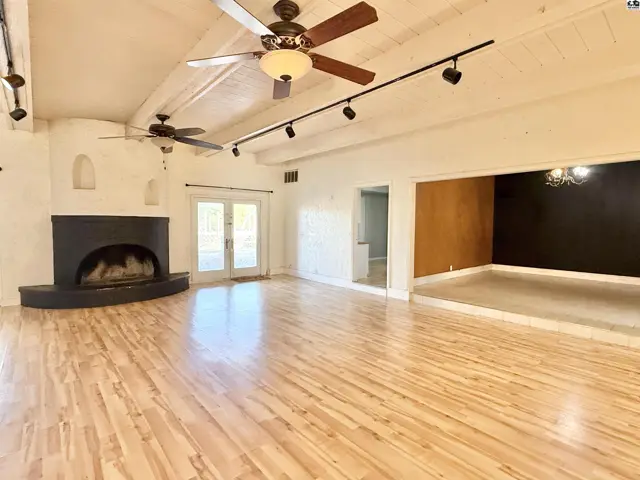Photo of 2100 E 43rd Ave, Hutchinson, KS