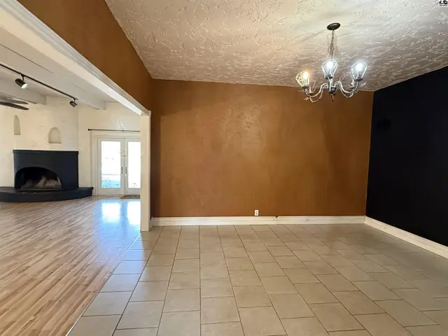 Photo of 2100 E 43rd Ave, Hutchinson, KS