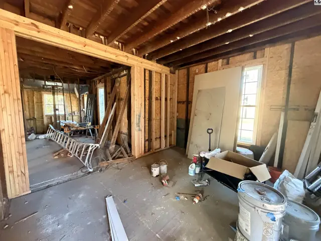 Photo of 300 W 9th Ave, Hutchinson, KS