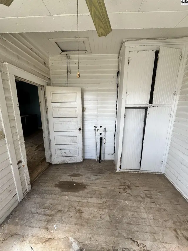 Photo of 122 N Ford Ave, Bucklin, KS