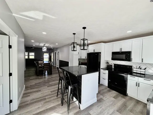 Photo of 505 N West Ave, Lyons, KS