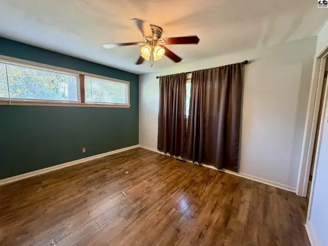 Photo of 302 W 28th Ave, Hutchinson, KS