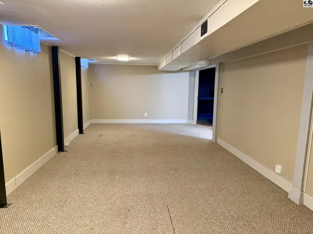 Photo of 302 W 28th Ave, Hutchinson, KS