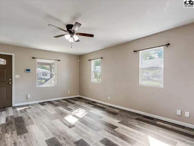Photo of 313 Liberty St, Hutchinson, KS
