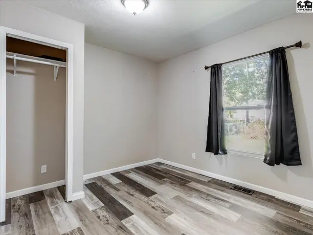 Photo of 313 Liberty St, Hutchinson, KS
