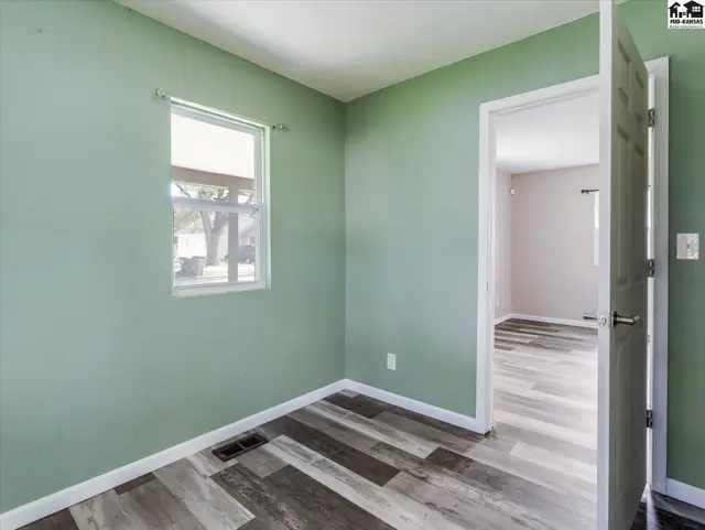 Photo of 313 Liberty St, Hutchinson, KS