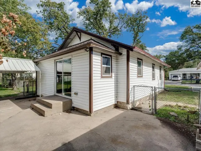 Photo of 313 Liberty St, Hutchinson, KS