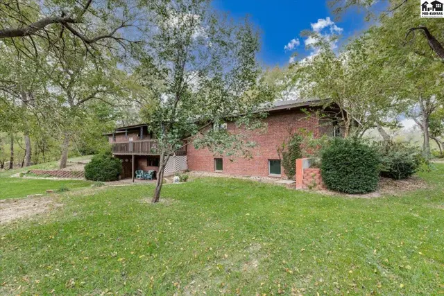 Photo of 2019 E 56th Avenue, Hutchinson, KS