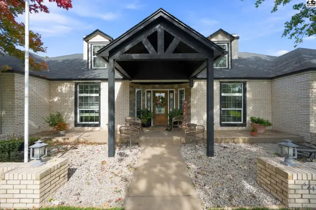Photo of 624 Terrace Dr, Pratt, KS