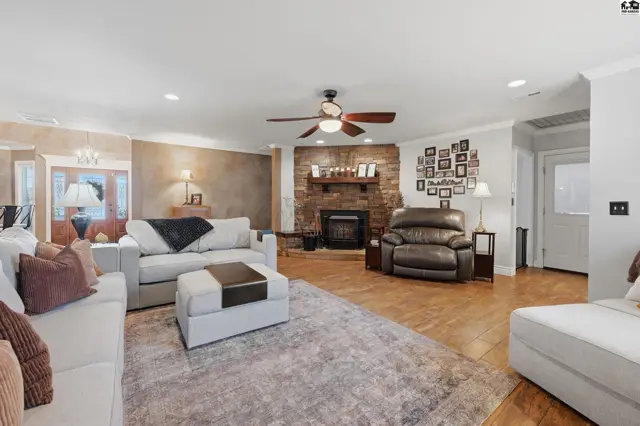 Photo of 624 Terrace Dr, Pratt, KS