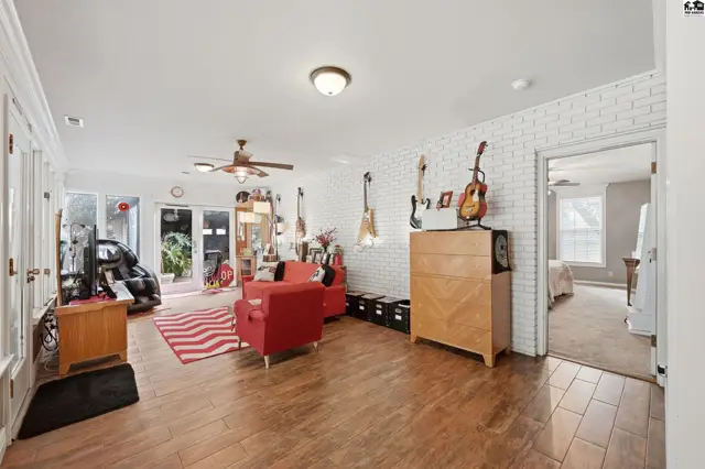 Photo of 624 Terrace Dr, Pratt, KS