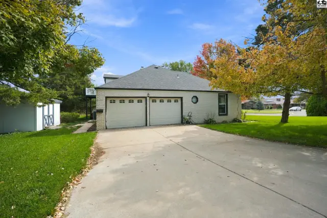Photo of 624 Terrace Dr, Pratt, KS