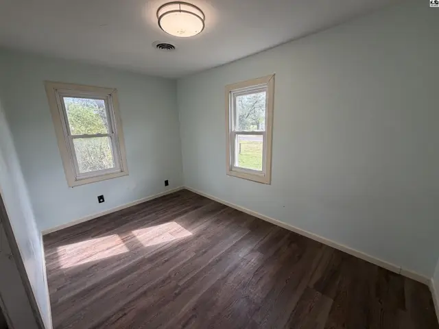 Photo of 310 E avenue c, South Hutchinson, KS