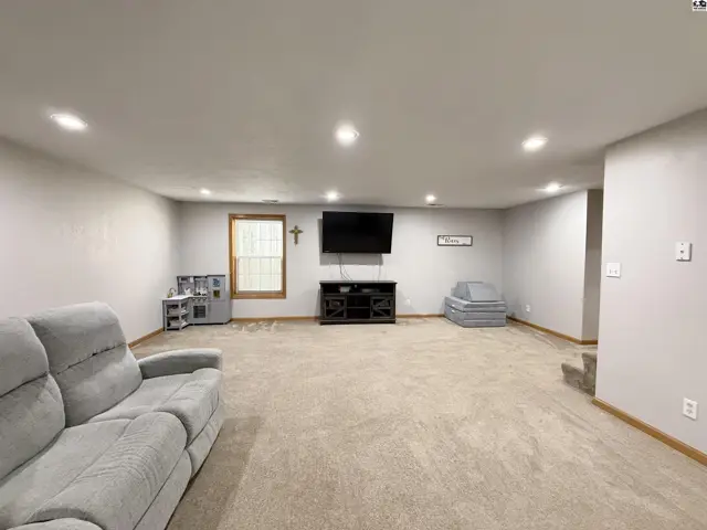 Photo of 3509 Rowland St, Hutchinson, KS