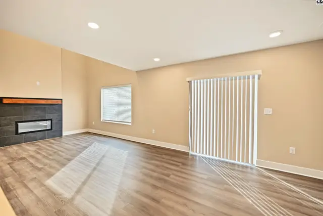 Photo of 1215 Lindbergh Ln, Salina, KS