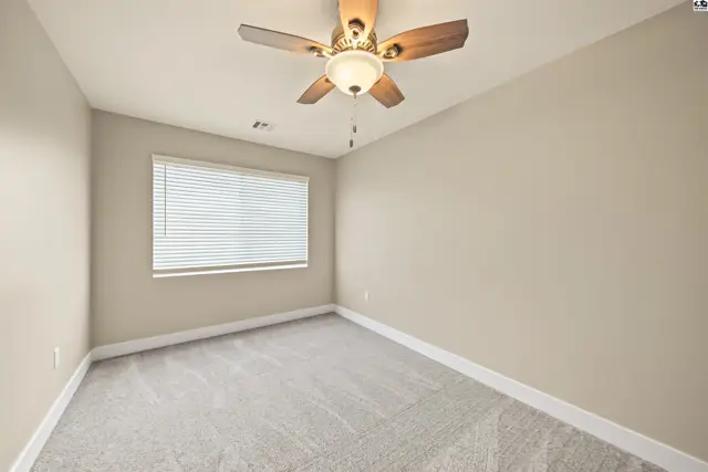 Photo of 1215 Lindbergh Ln, Salina, KS