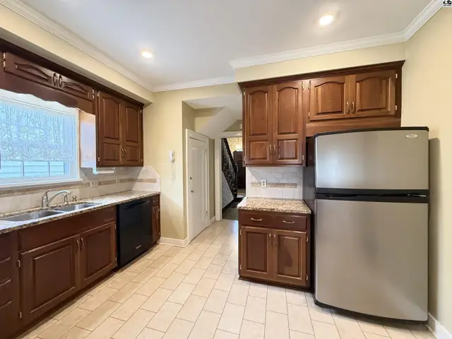Photo of 115 E 14th Ave, Hutchinson, KS