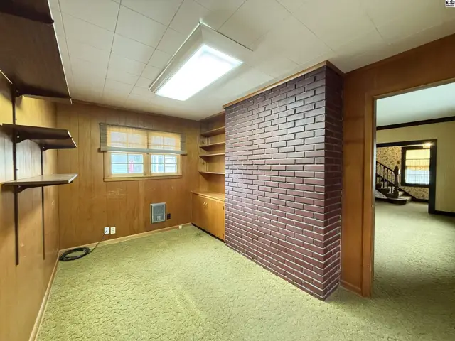 Photo of 115 E 14th Ave, Hutchinson, KS