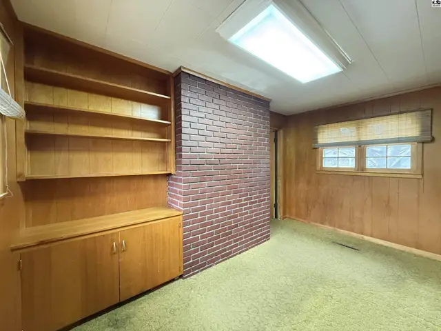 Photo of 115 E 14th Ave, Hutchinson, KS