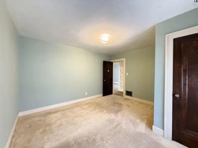 Photo of 115 E 14th Ave, Hutchinson, KS