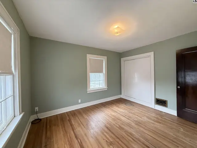 Photo of 115 E 14th Ave, Hutchinson, KS