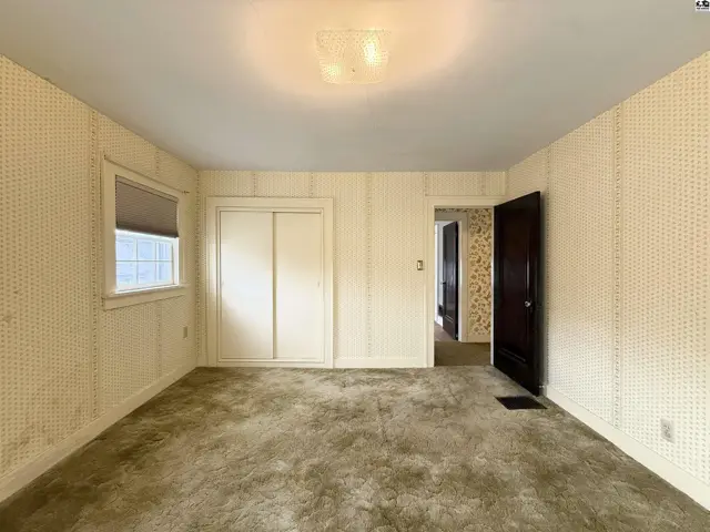 Photo of 115 E 14th Ave, Hutchinson, KS