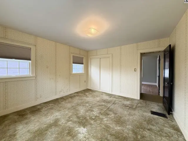 Photo of 115 E 14th Ave, Hutchinson, KS